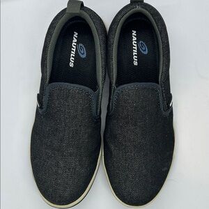 Nautilus Safety west side slip-on ESD steel women Charcoal sneakers Size 6.5